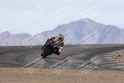 media/Nov-16-2025-Race Pace (Sun) [[8c5fa54630]]/Non Verified Riders (1st 20 Minutes)/6-Turn 12 (2pm)/